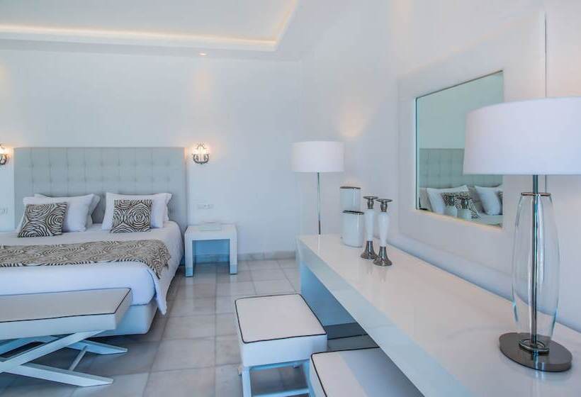 סוויטה עם ג'קוזי, נוף לים, Delight Boutique Hotel   Small Luxury Hotels Of The World