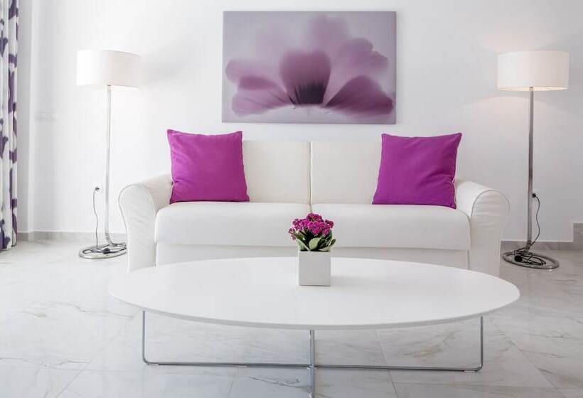 סוויטה עם בריכה, Delight Boutique Hotel   Small Luxury Hotels Of The World