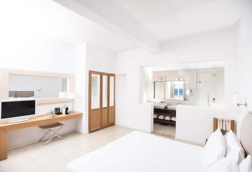 סוויטת דלוקס נוף לים, Delight Boutique Hotel   Small Luxury Hotels Of The World