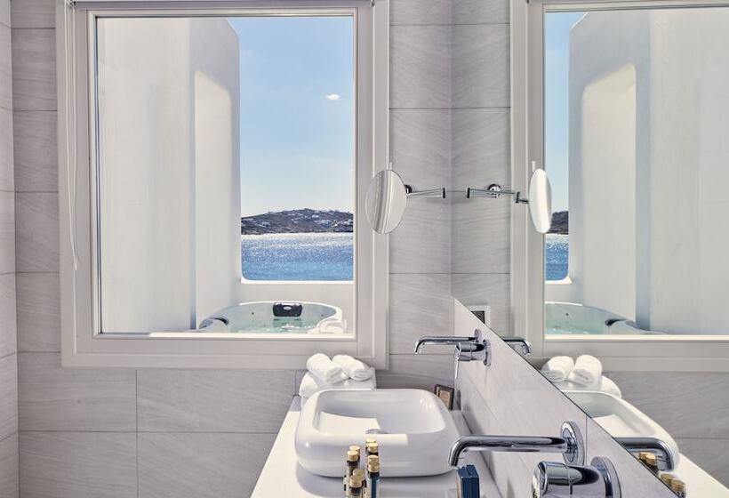 سوییت با چشم‌انداز دریا, Delight Boutique Hotel   Small Luxury Hotels Of The World