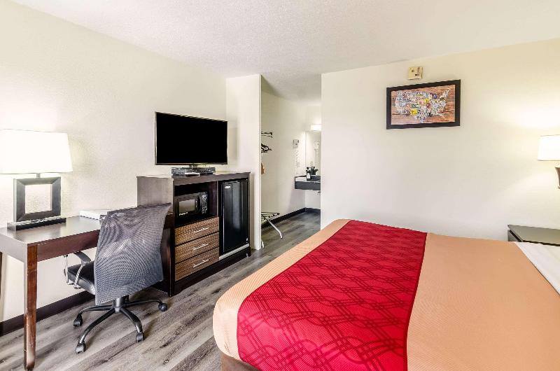 Стандартный Номер Кровать Кинг, Econo Lodge Glade Springs I 81