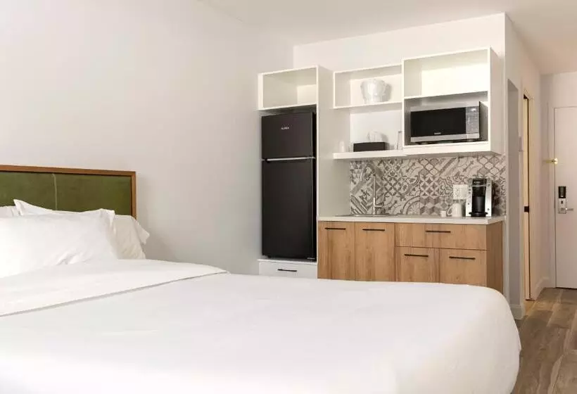 Standard-huone, Econo Lodge Inn & Suites