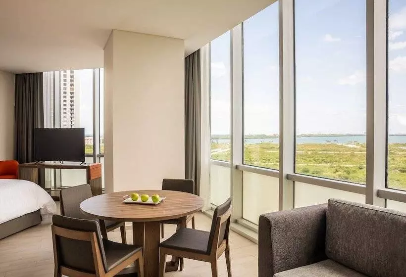 ジュニアスイート, Fiesta Inn Cancun Las Americas