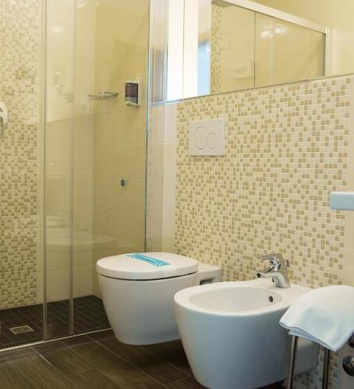 スタンダードルーム, International Beach