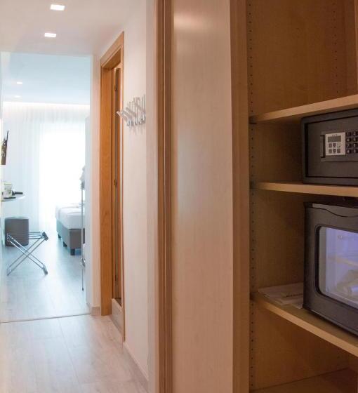 ファミリールーム, International Beach