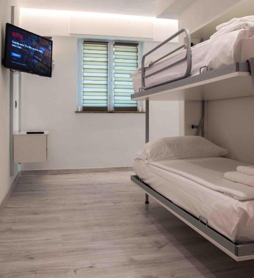 スーペリアファミリールーム, International Beach