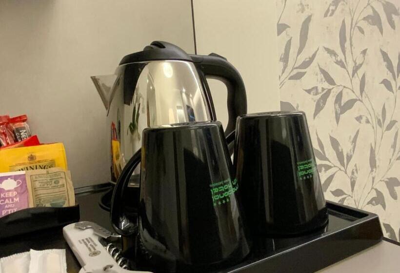 デラックスルーム, International Beach