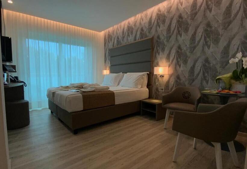 デラックスルーム, International Beach