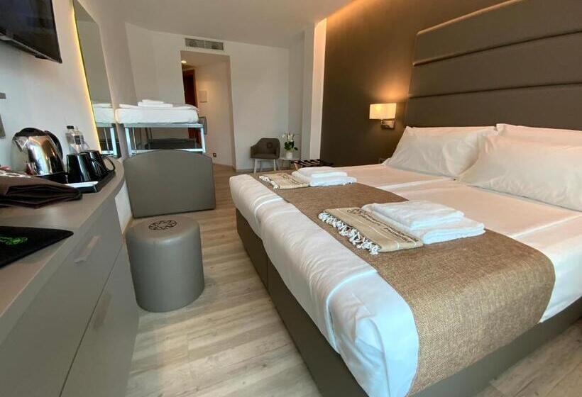 ファミリールーム, International Beach