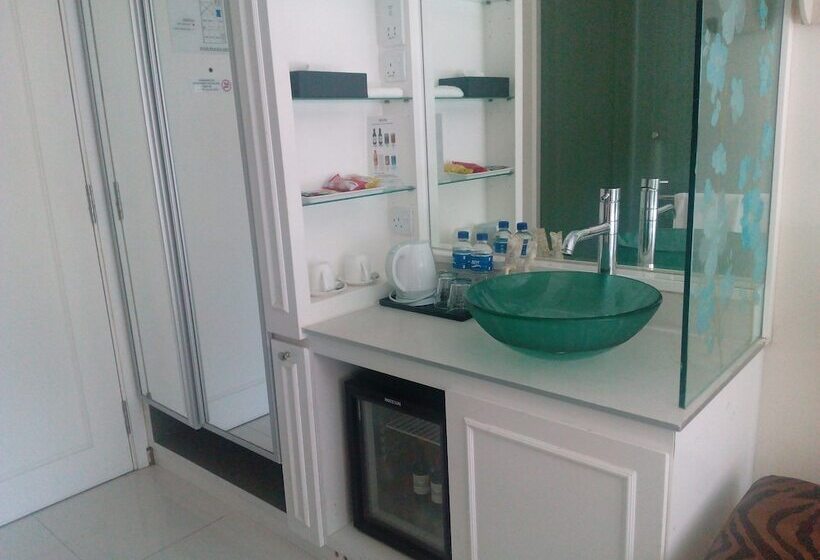 اتاق استاندارد, Jayleen 1918