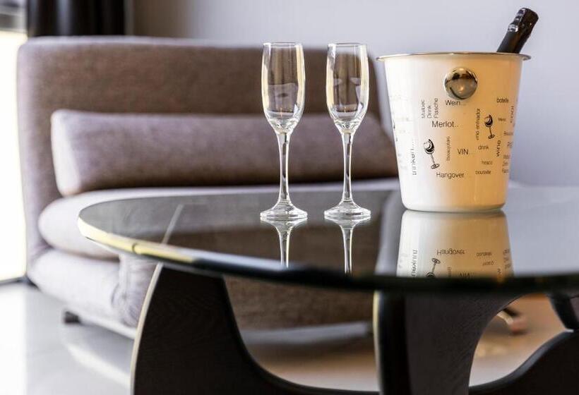 수피리어 스위트, Park