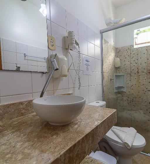 デラックストリプルルーム, Pousada Pe Na Estrada