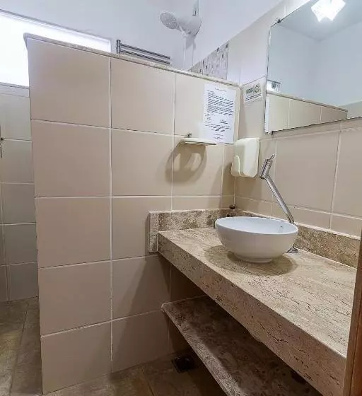 Deluxe Neljän Hengen Huone, Pousada Pe Na Estrada
