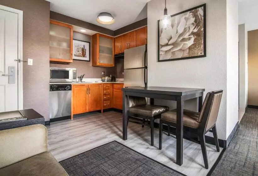 キングサイドベッドのスタンダードワンルーム, Residence Inn Phoenix Glendale Sports & Entertainment District