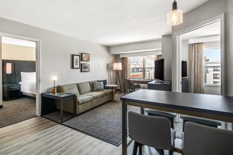 סוויטה, Residence Inn Phoenix Glendale Sports & Entertainment District