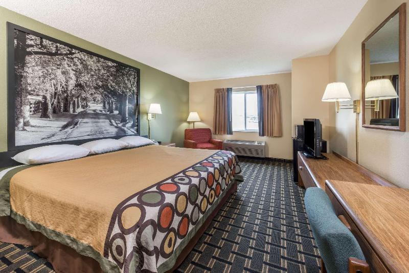 غرفة قياسية سرير كينج, Super 8 By Wyndham Greenville