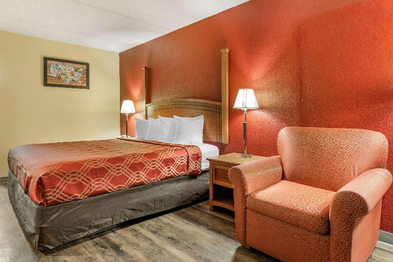 غرفة قياسية سرير كينج, Super 8 By Wyndham Perrysburg Toledo