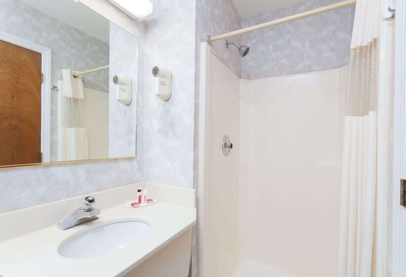 اتاق استاندارد با 2 تخت دوبل, Travelodge By Wyndham Great Barrington Berkshires