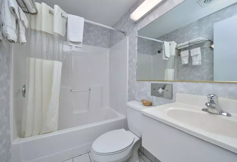 ２ダブルベッドのスタンダードルーム, Travelodge By Wyndham Great Barrington Berkshires