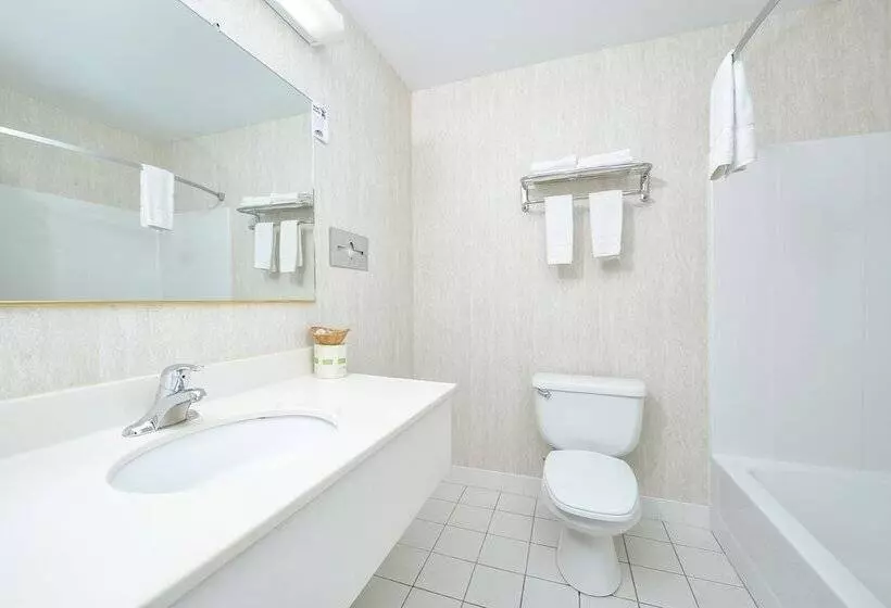スイート, Travelodge By Wyndham Great Barrington Berkshires