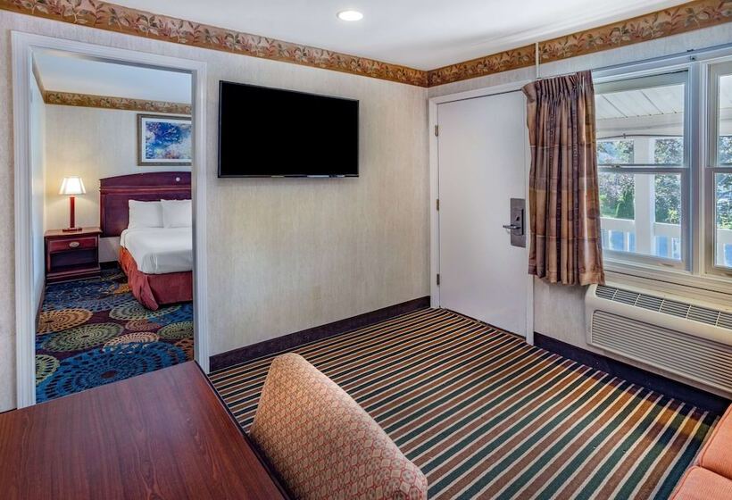 스위트, Travelodge By Wyndham Great Barrington Berkshires