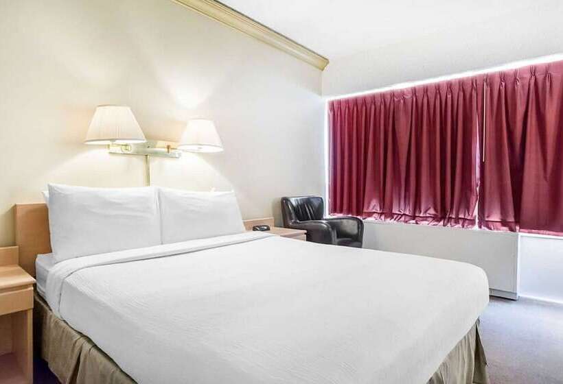 ２ダブルベッドのスタンダードルーム, Travelodge By Wyndham Troisrivieres
