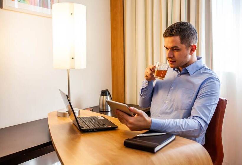 غرفة تنفيذية, Novotel Porto Alegre Airport