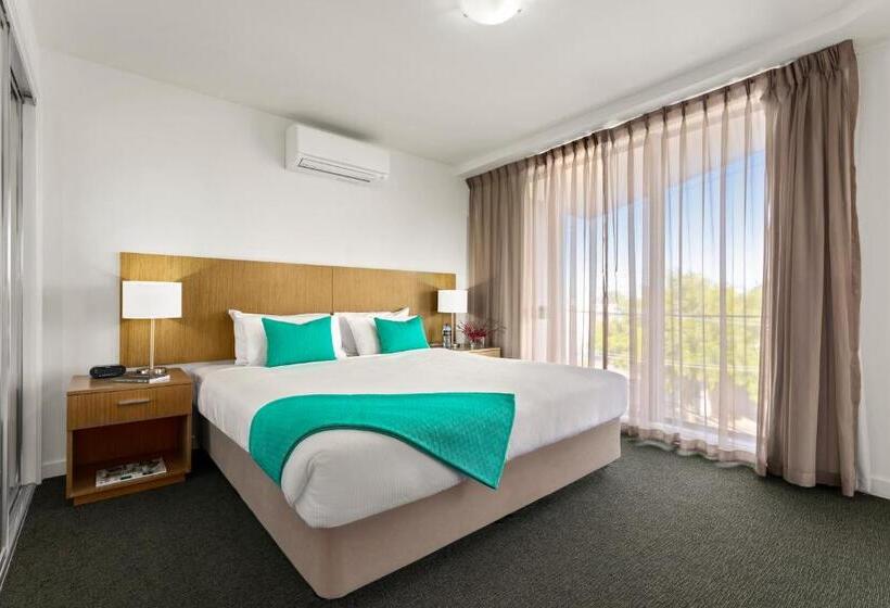 آپارتمان 2 خوابه, Quest Cheltenham