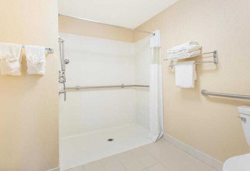 غرفة قياسية سرير كينج, Baymont By Wyndham Plymouth