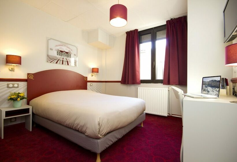 اتاق استاندارد یک نفره, Des 4 Soeurs