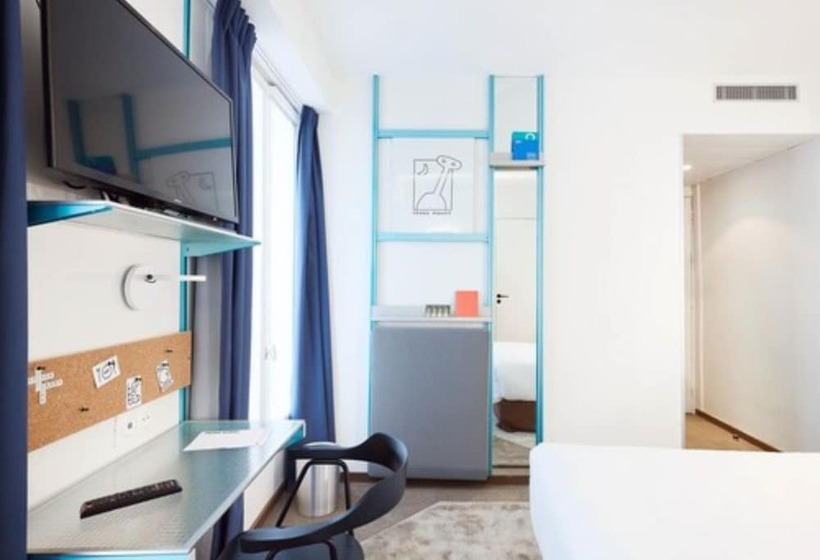 スタンダードルーム, French Theory