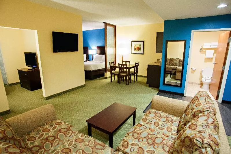 エクゼクティブスイート, Holiday Inn Express Harrisburg West, An Ihg
