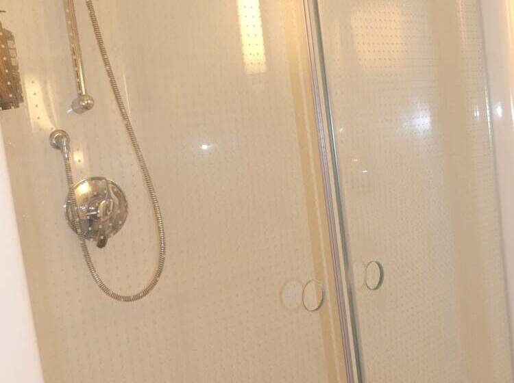 Номер Стандарт, Ibis Istres Trigance