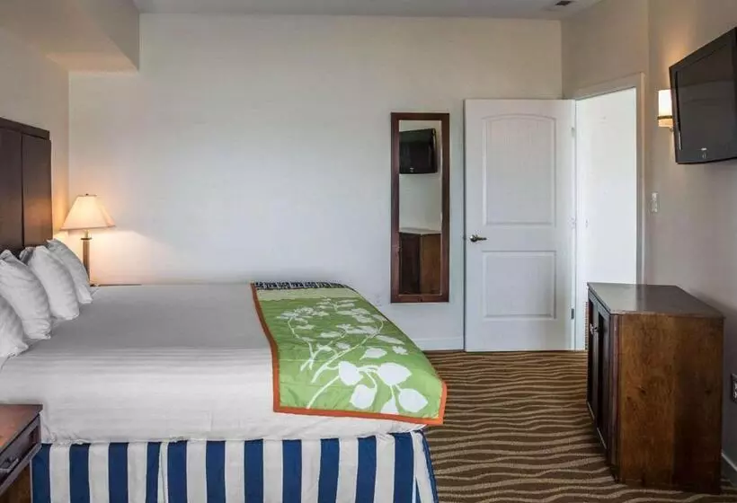 キングサイズベッドのスイートルーム, Island Inn & Suites, Ascend Hotel Collection