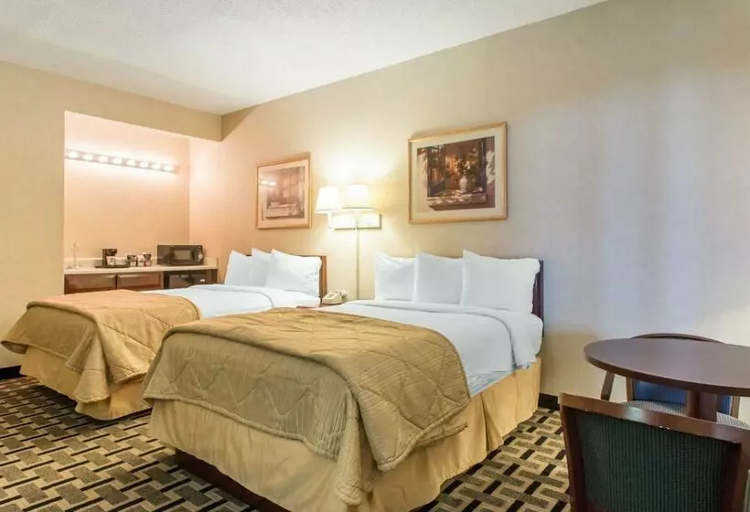 2ダブルベッドのスタンダードルーム, Quality Inn & Suites Ridgeland