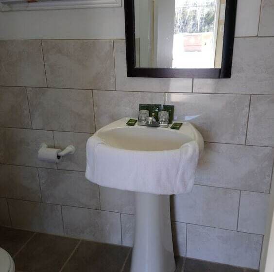 غرفة قياسية, Relax Inn Collingwood