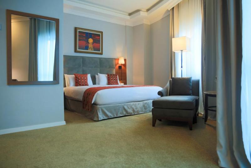 اتاق کلاس بیزنس, Swiss Inn Nexus