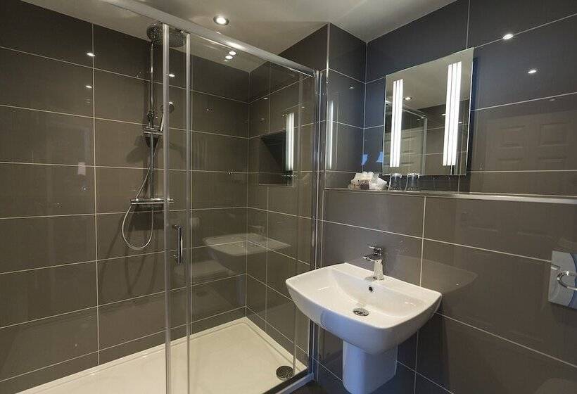 ペントハウスルーム, The Helaina