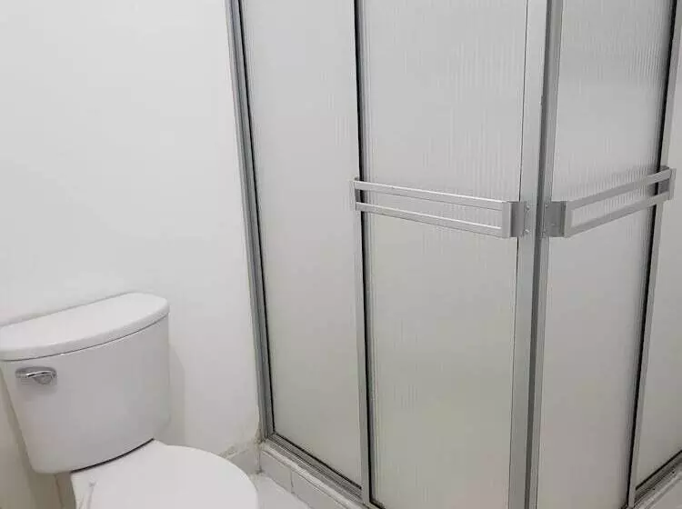 اتاق استاندارد چهار تخته, Vermon Armenia