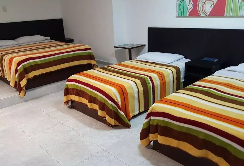 اتاق استاندارد چهار تخته, Vermon Armenia