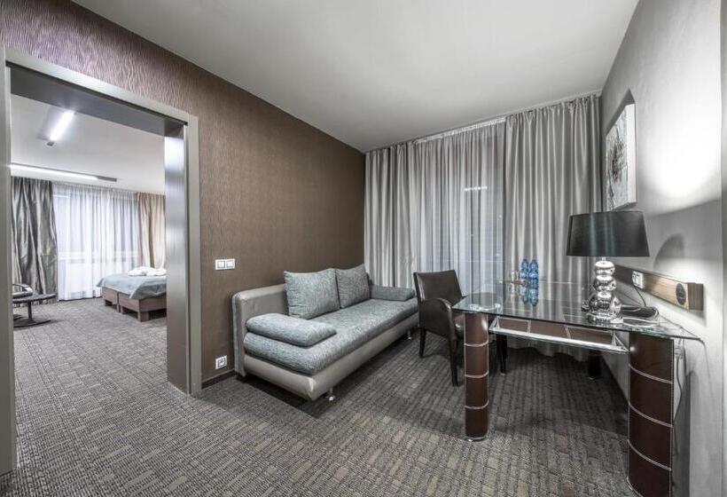 Cameră Cvadruplă Deluxe, Volcano Spa