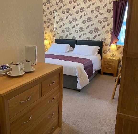 수피리어 룸, Paignton Court