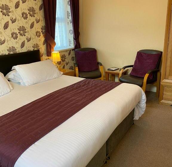 수피리어 룸, Paignton Court