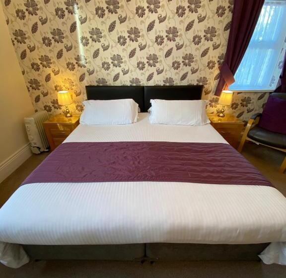 수피리어 룸, Paignton Court