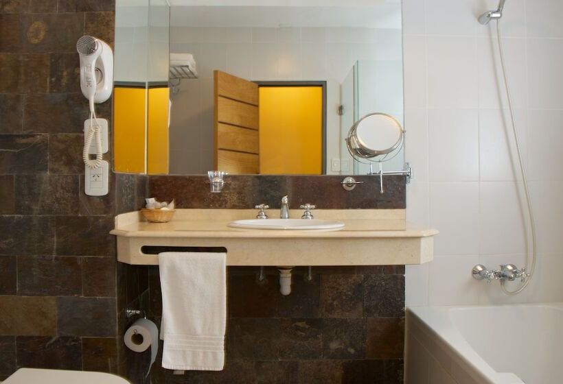 غرفة تنفيذية, Alto Del Camino