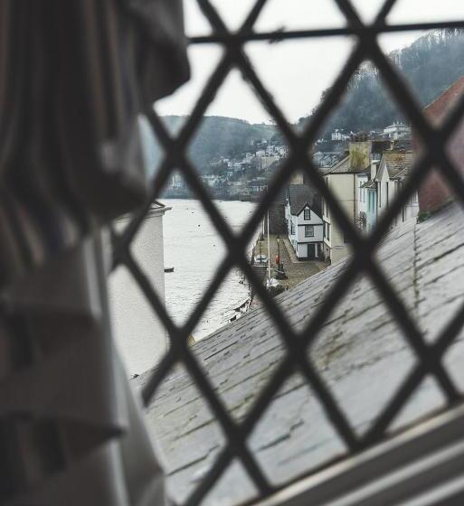 Deluxe Suite Sea View, Bayards Cove Inn