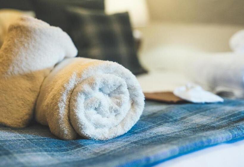 اتاق لوکس خانوادگی, Bayards Cove Inn