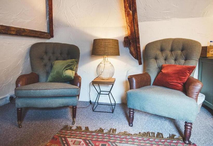 اتاق لوکس خانوادگی, Bayards Cove Inn