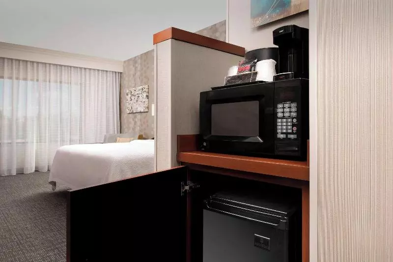 اتاق استاندارد با تخت بزرگ, Courtyard By Marriott Tyler