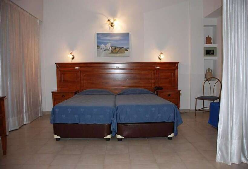 اتاق استاندارد چهار تخته, Galini